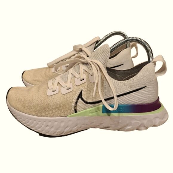 Nike Sneakers Women's React Infinity Run Flyknit White Ombre 2020 | 8 - Picture 2 of 12